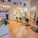 blow-dry-bar-del-mar-chairs-counter-853427